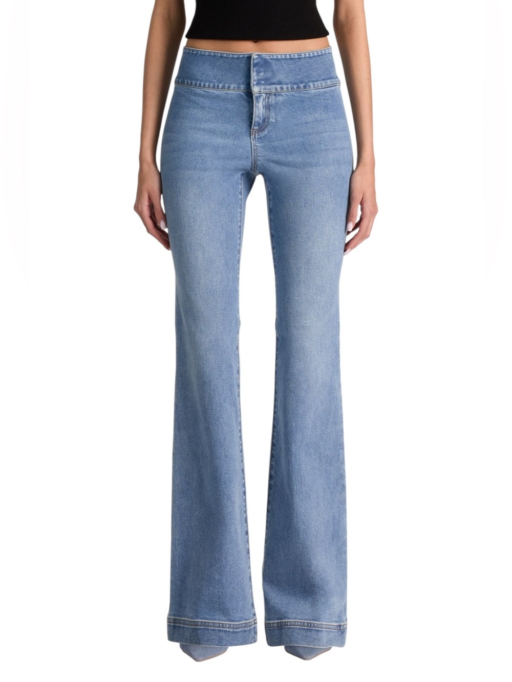 Alice + Olivia Hot Mid Rise Jeans Size 31